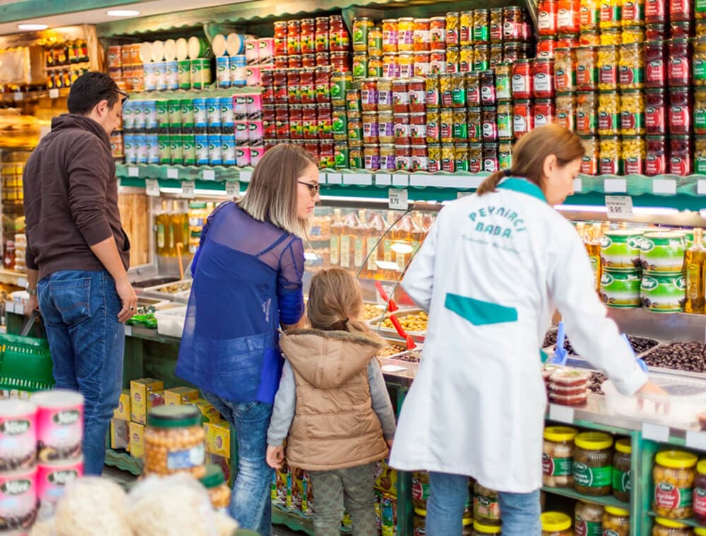 Pekdemir Çiftliği mağazasında müşteri hizmeti
